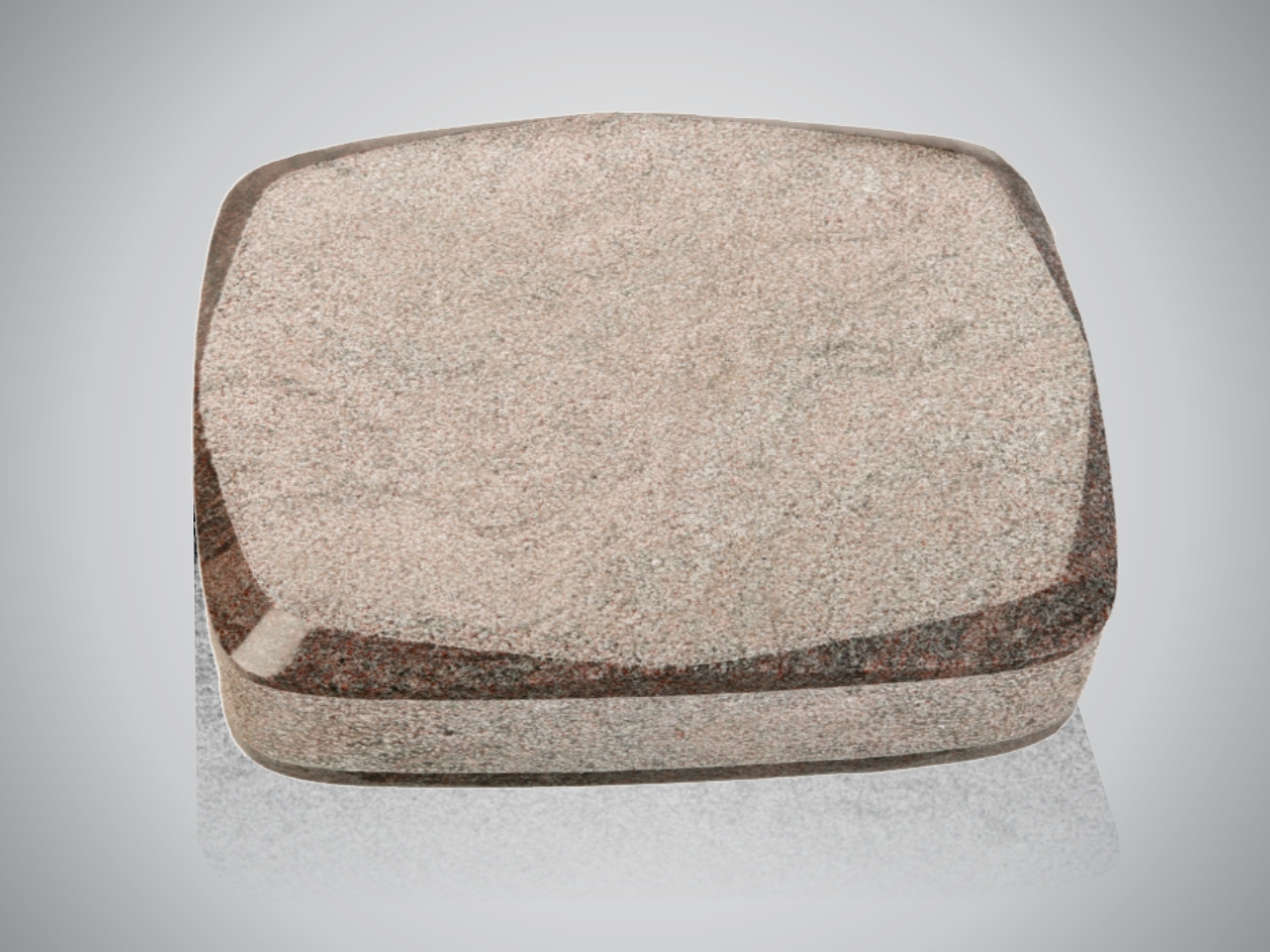 Algemene grafsteen van gepolijst natuursteen, geplaatst op begraafplaats in Zoetermeer